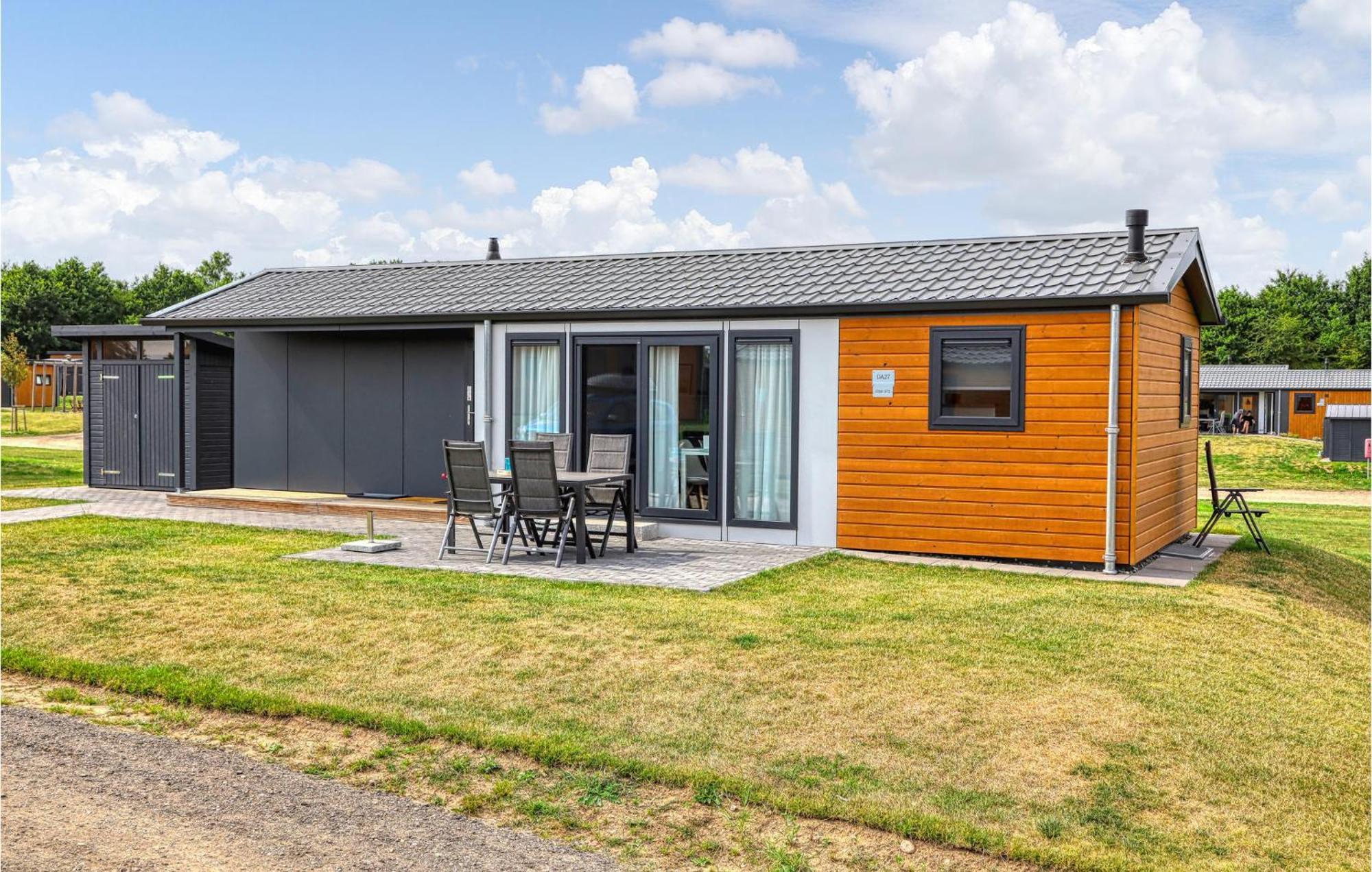 Lovely Home In Suesel With House A Panoramic View Susel Exterior foto