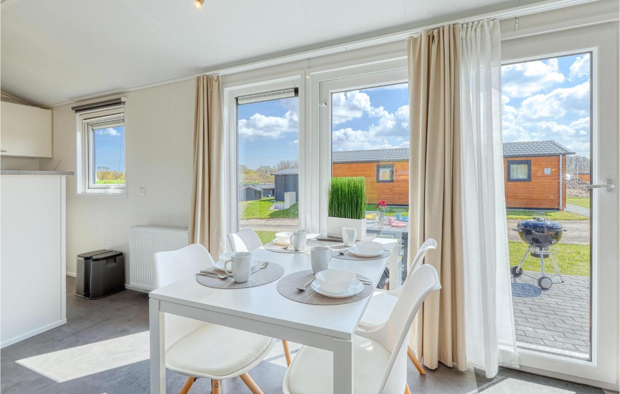 Lovely Home In Suesel With House A Panoramic View Susel Exterior foto
